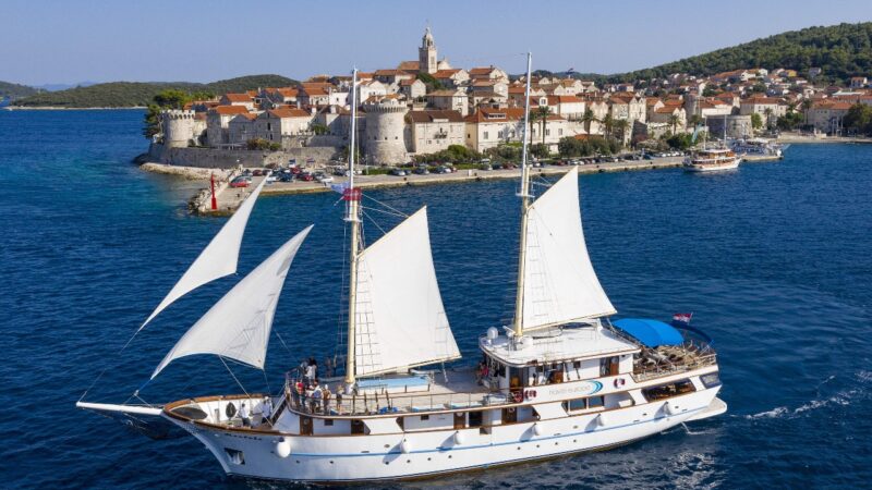 Riviera Travel yacht cruise