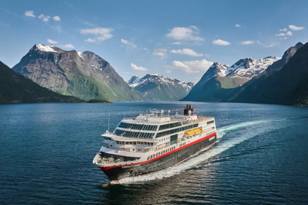Hurtigruten