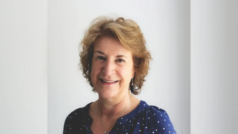 Edwina Lonsdale, Mundy Cruising, The Cruise Career Springboard